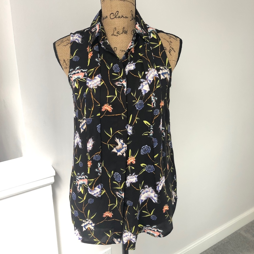 H&M Sleeveless Blouse
